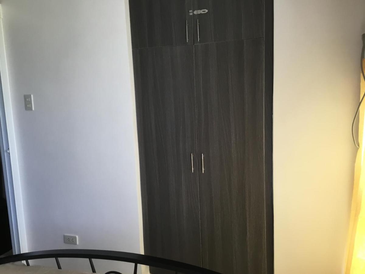 Condominium With Swimming Pool And Viewing Deck Tagaytay City Bagian luar foto